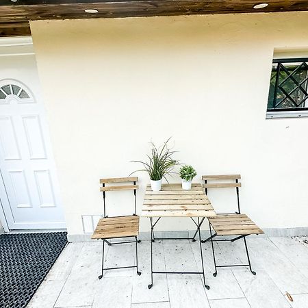 Le Comfy Nook - Tiny House Paris Cdg Disneyland Villeparisis Eksteriør billede
