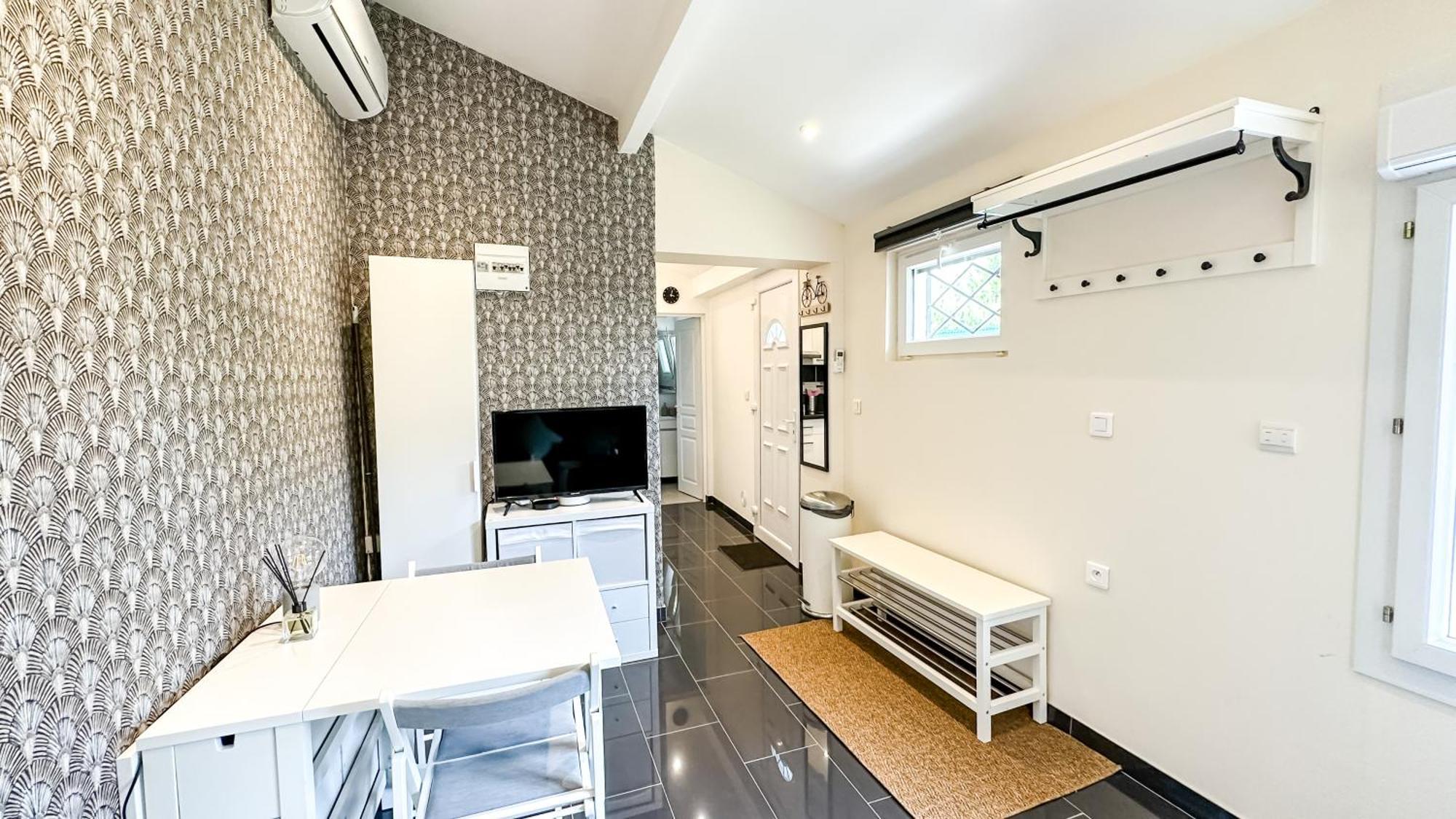 Le Comfy Nook - Tiny House Paris Cdg Disneyland Villeparisis Eksteriør billede